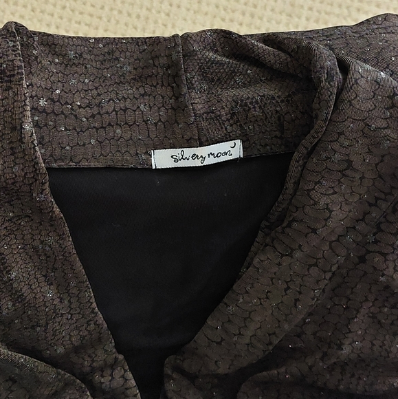 2 piece Sweater Set in Brown - Picture 5 of 6